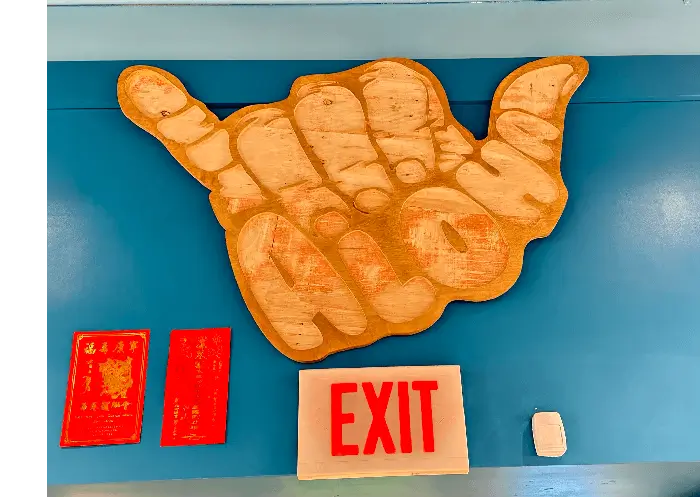 Aloha Shaka Sign at the Kahala Mall