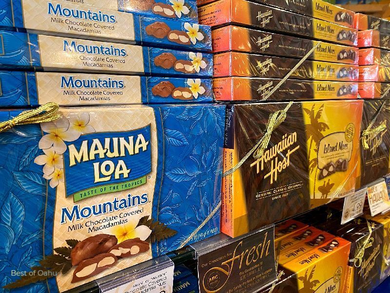 Chocolate Macadamia Nuts are a delectable Hawaiian treat that combines the rich, smooth taste of chocolate with the buttery crunch of macadamia nuts, creating a perfect blend of flavors. 🍫🌰