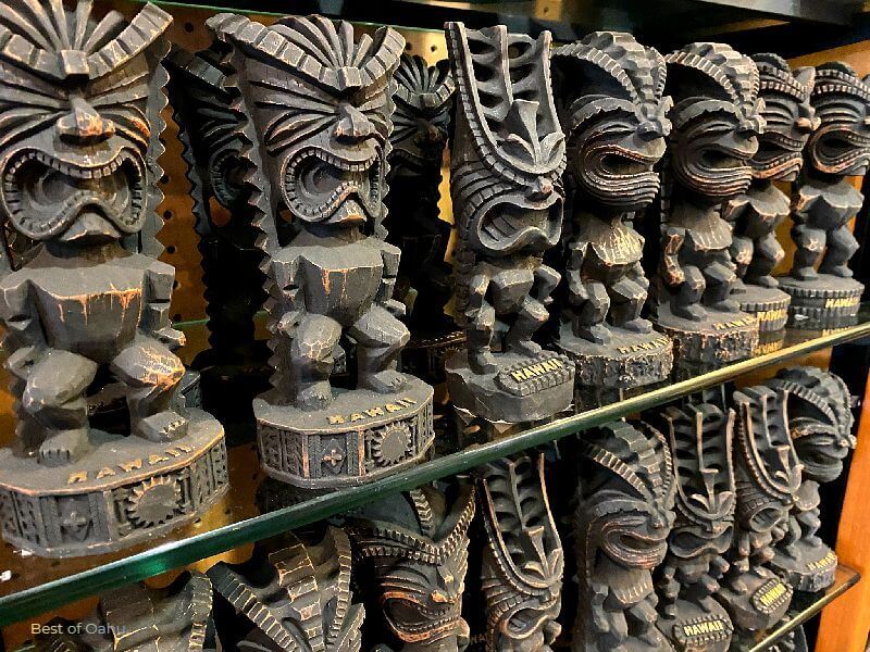 15 Best Hawaii Souvenirs to find on Oahu