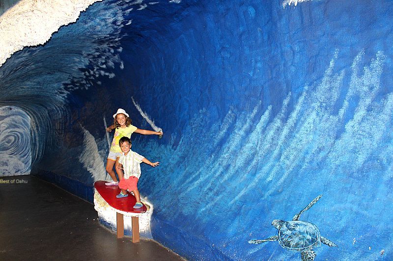 International Market Place Wave