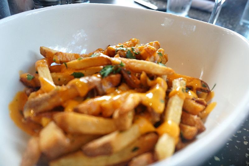 The Kailua restaurants offer a charming and laid-back dining experience, with a focus on local ingredients and flavors, providing a taste of the authentic Hawaiian culinary scene.