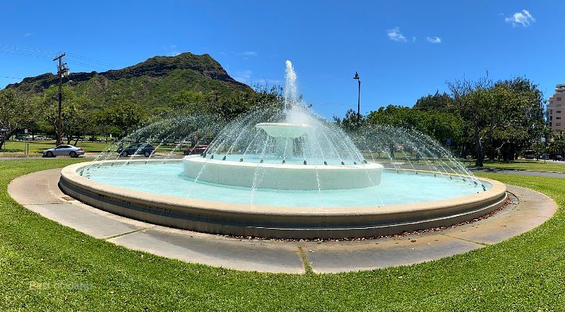 The Louise Dillingham Memorial Fountain is a beautiful and serene landmark located in Honolulu, honoring the legacy of Louise Dillingham and serving as a symbol of beauty and tranquility in the heart of the city. 💦🌺
