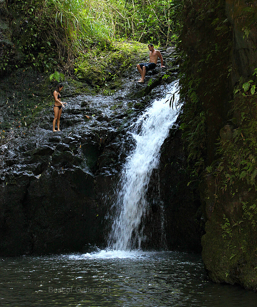 Hiking to Maunawili Falls