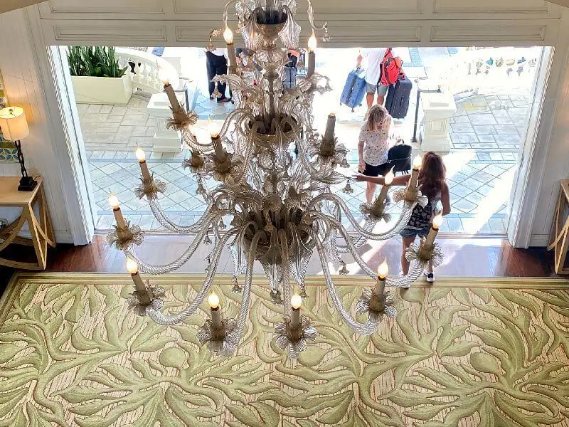 Moana Surfrider Lobby Chandelier The Moana Surfrider Lobby Chandelier is a stunning centerpiece that adds a touch of elegance and grandeur to the historic lobby, creating a captivating ambiance for guests to enjoy. 💡✨