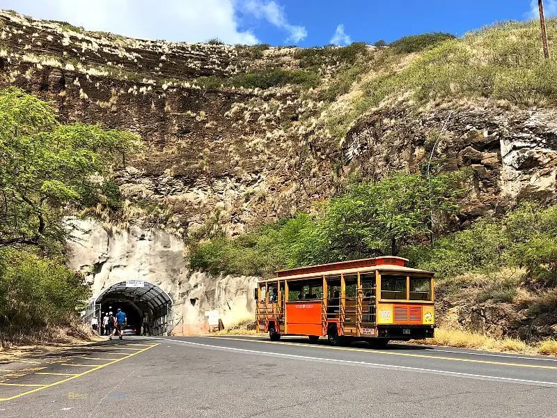 Waikiki Trolley traveling to Diamond Head