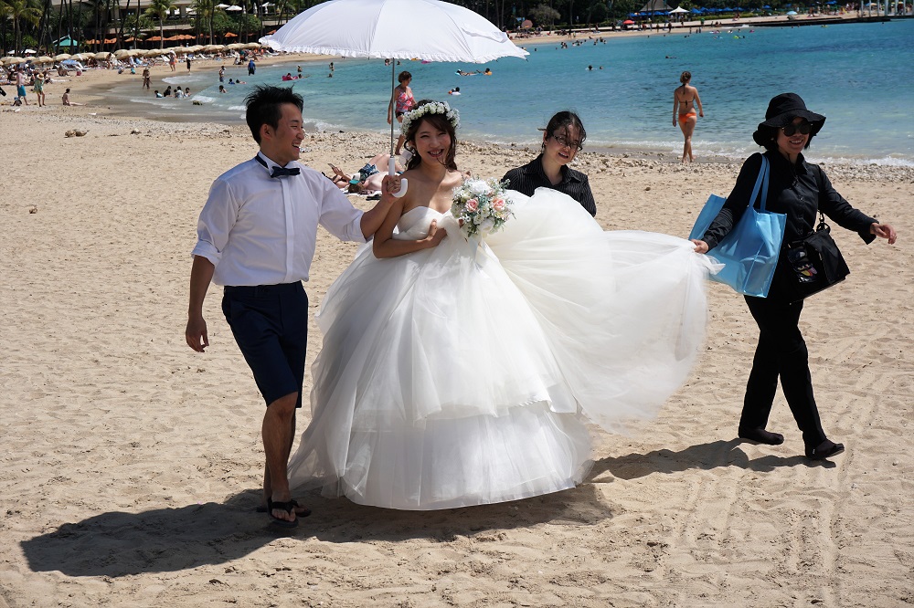Oahu Beach Wedding Photo