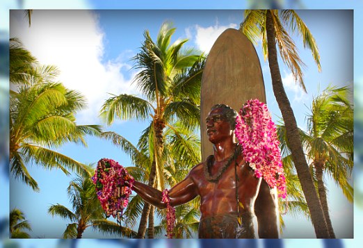Duke Kahanamoku Statue at Waikiki Beach