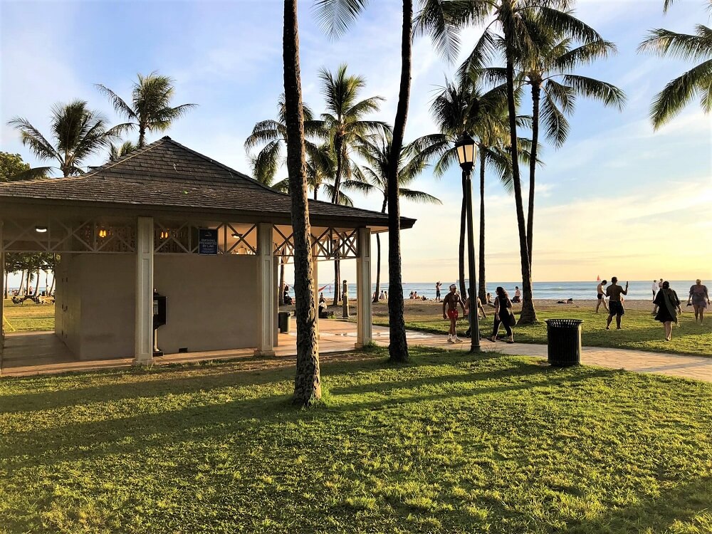 Waikiki Beaches Facilities