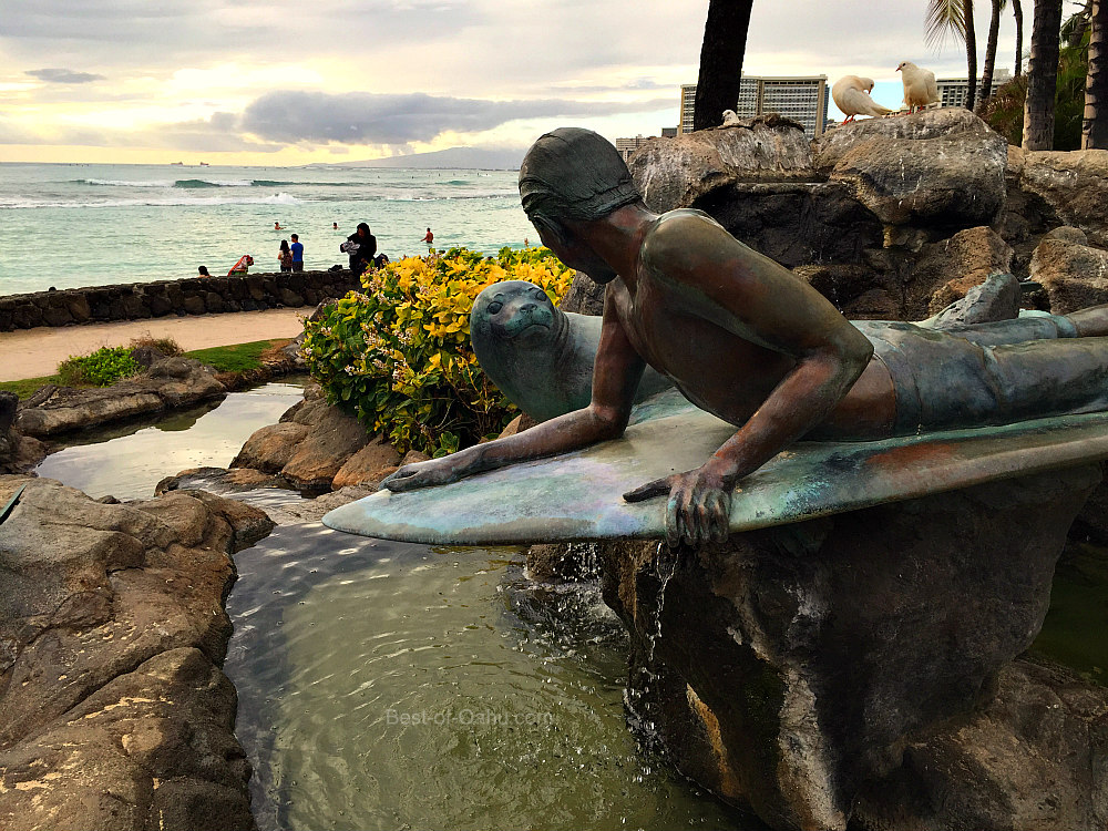 Waikiki Bronze Statues